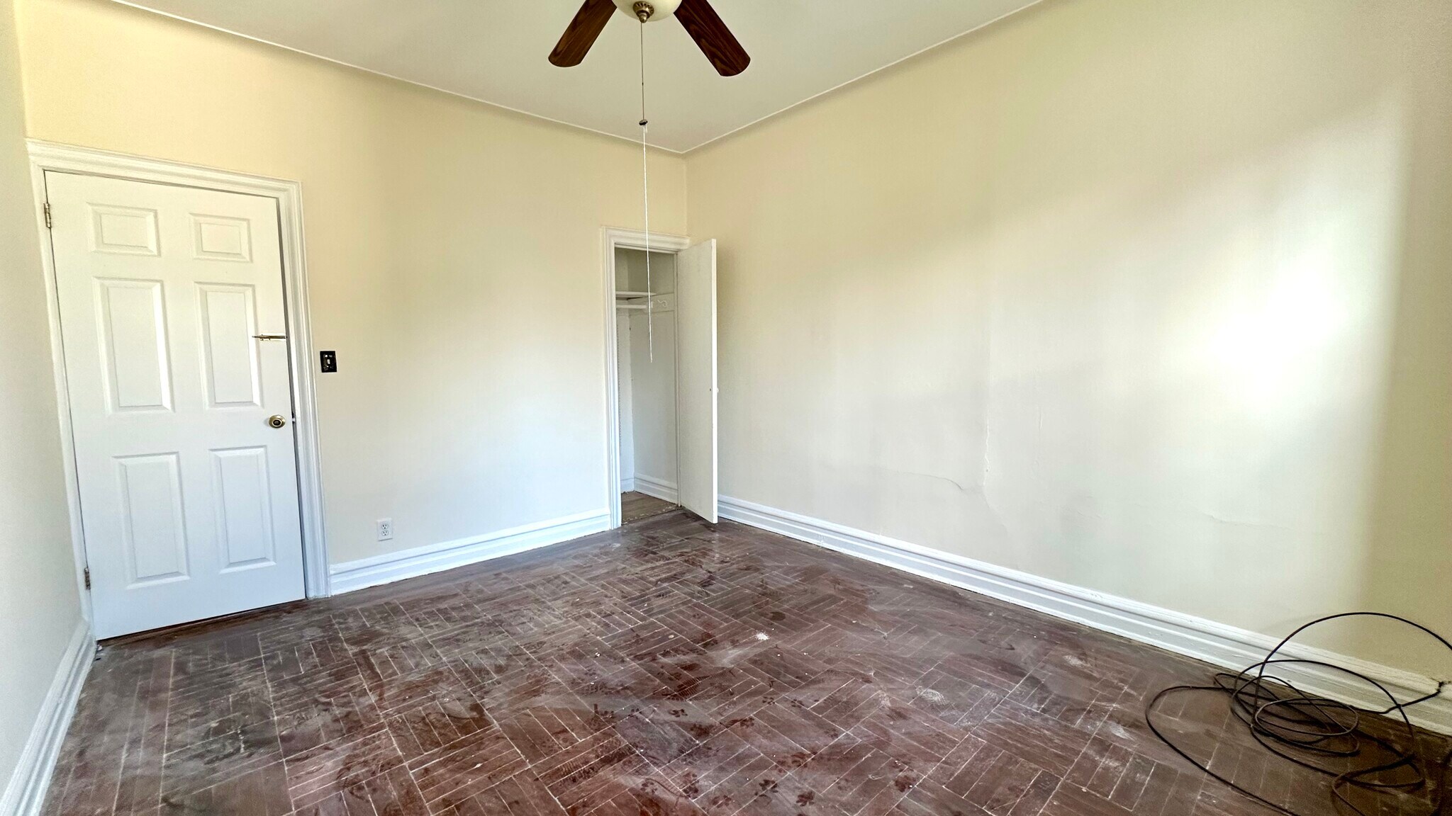 Building Photo - 3869 Bedford Ave