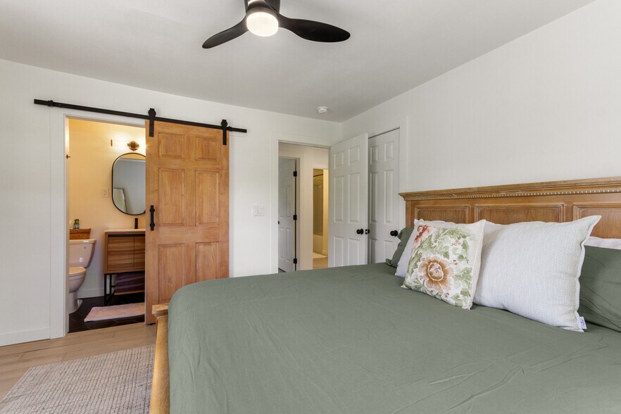 Building Photo - 4300 N 9th Ave