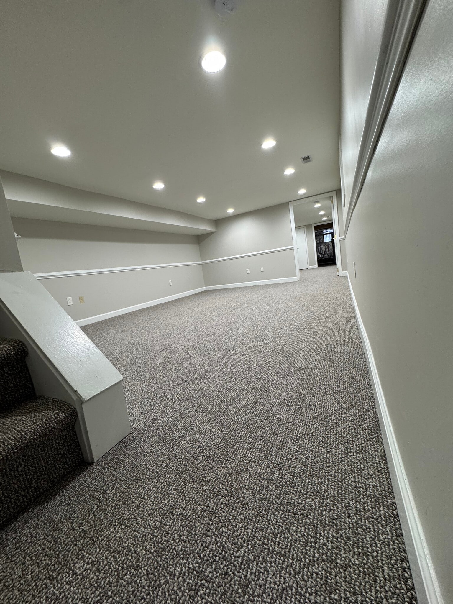 Building Photo - 414 S Augusta Ave