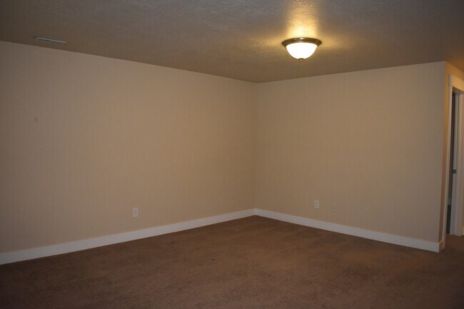 Building Photo - 11638 Winford Dr