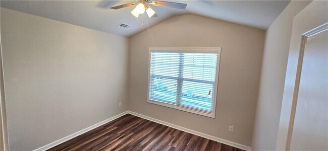 Building Photo - 631 Justins Pl Ln