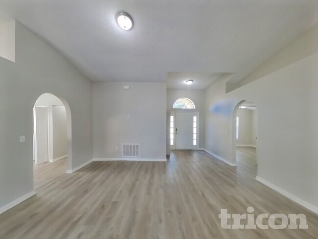 Building Photo - 4138 Clearbrook Cove Rd