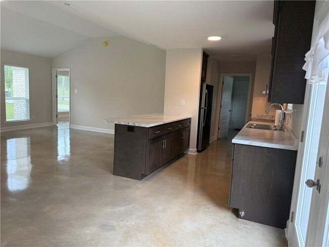 Building Photo - 4525 Fillingim Rd