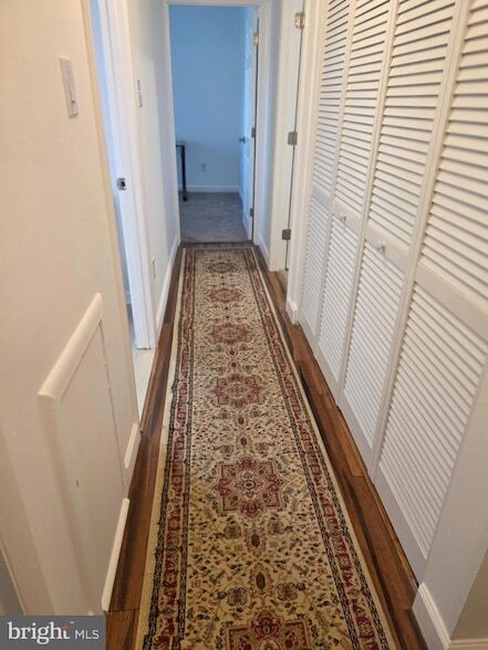 Building Photo - 251 Fir Tree Ct