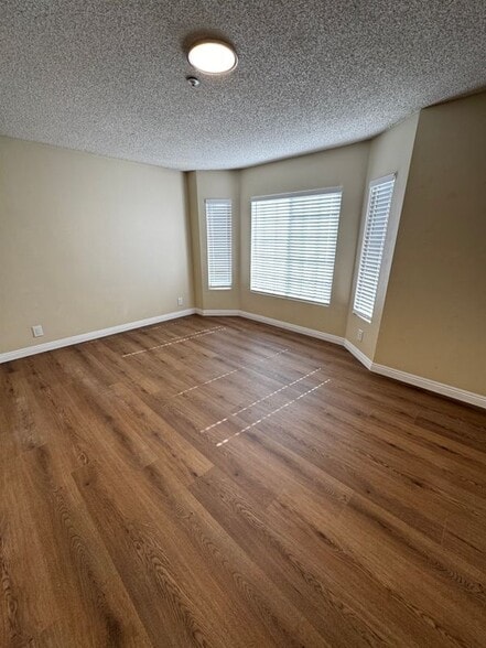 Building Photo - 3930 Maxson Rd