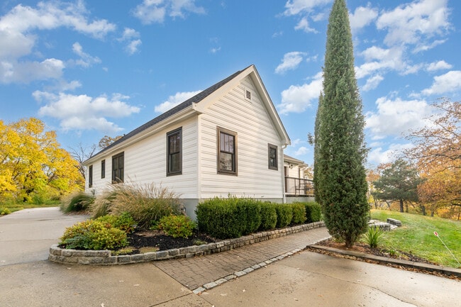 Building Photo - 508 Farrell Dr