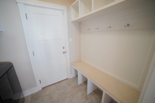 Building Photo - 2781 Julieanna Ln