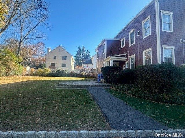 Building Photo - 68 Nassau Rd
