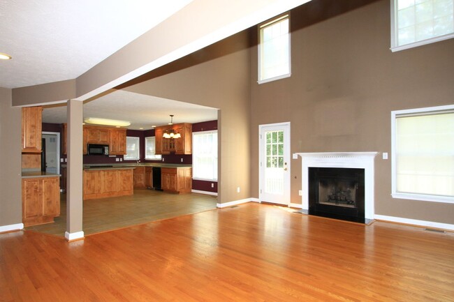 Building Photo - 2120 Benomi Dr