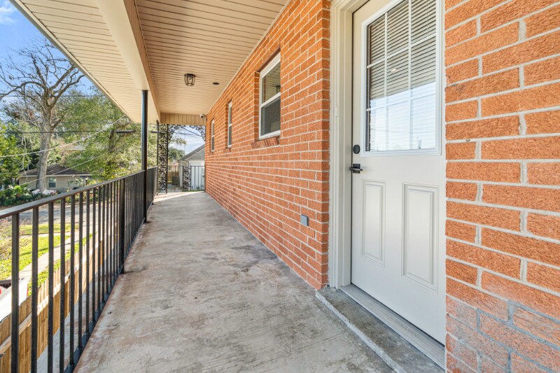 Building Photo - 3420 Jackson Blvd