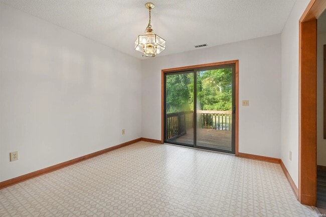 Building Photo - 8115 Calera Dr