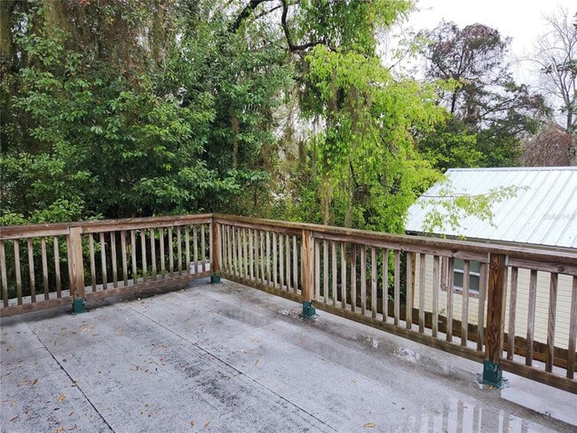 Building Photo - 421 NW 10TH Av