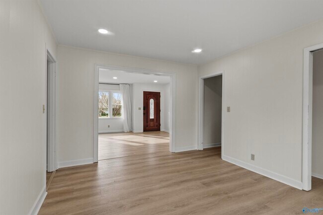 Building Photo - 6304 Davies Ave NW