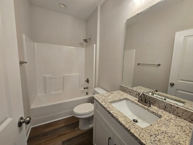 Building Photo - 4 Bedroom, 2 Bath Ranch Available for Rent Now!