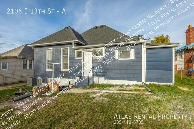 Building Photo - 2106 E 13th St