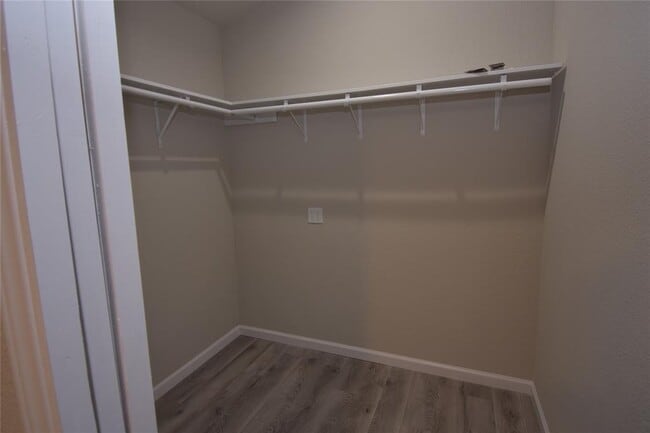 Building Photo - 609 Nomad Dr