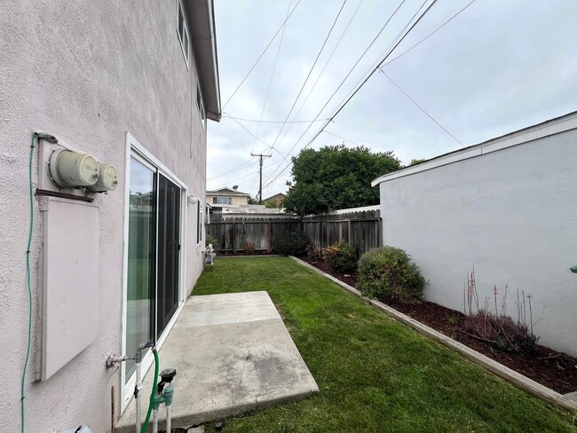 Building Photo - 11936 223rd St