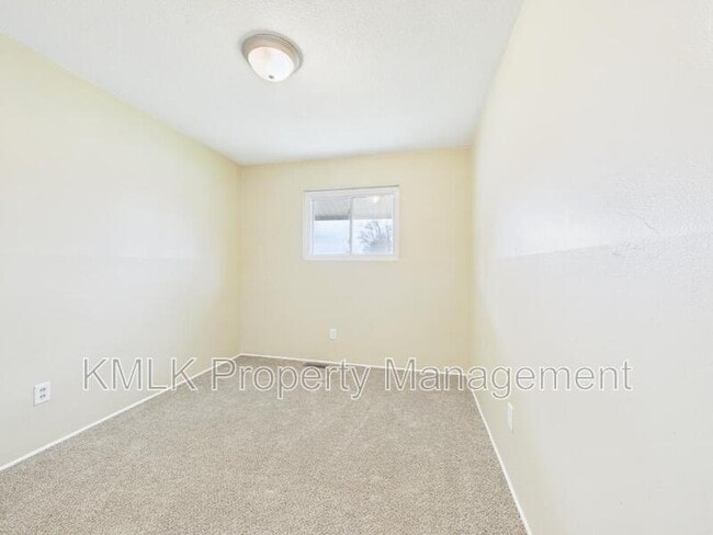 Building Photo - 3434 Lawndale Dr