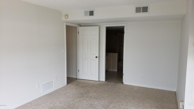 Building Photo - 3000 N Atlantic Ave