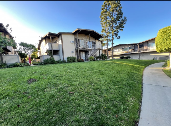 Building Photo - 806 Coriander Dr