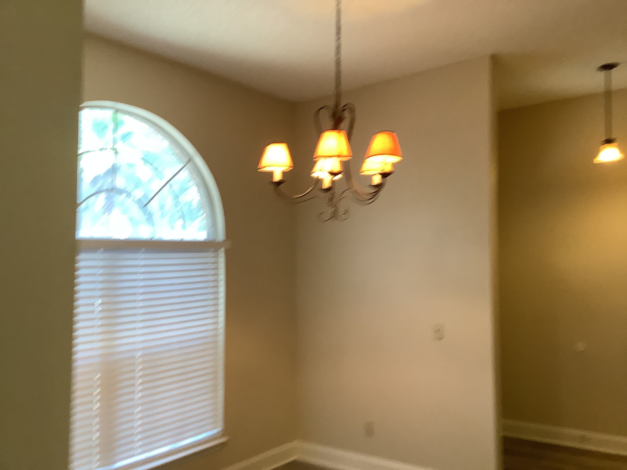 Building Photo - 240 Honeysuckle Way