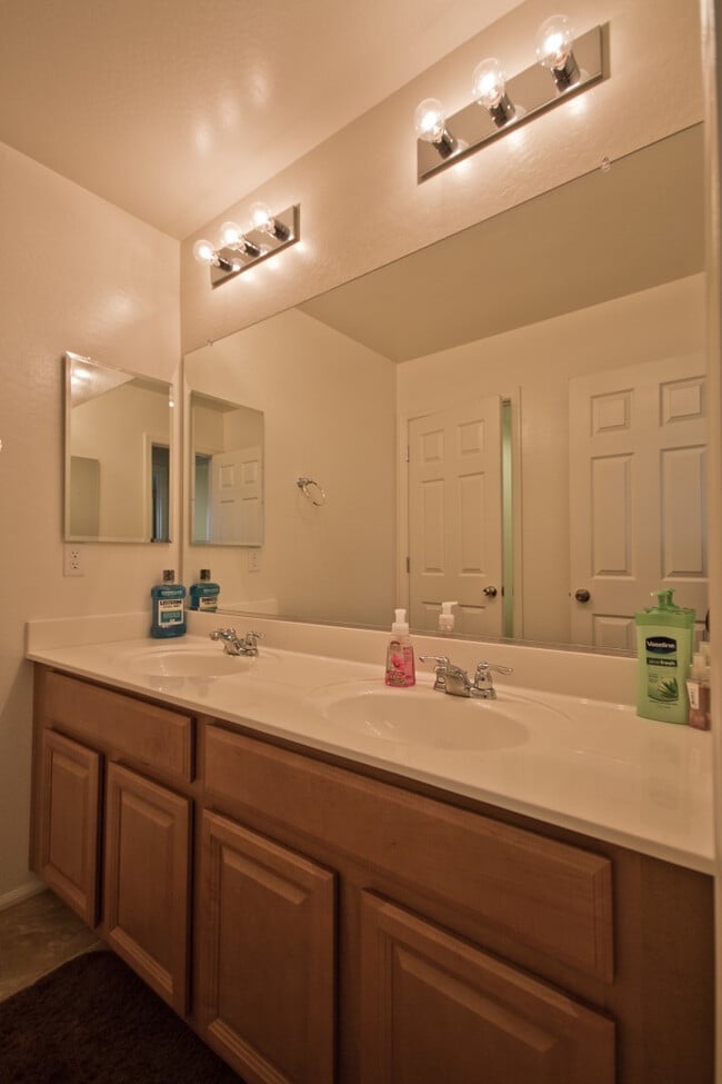 Building Photo - COMING SOON IN LAYTON LAKES!!!