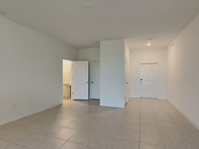 Building Photo - 9207 Bonita Mar Dr