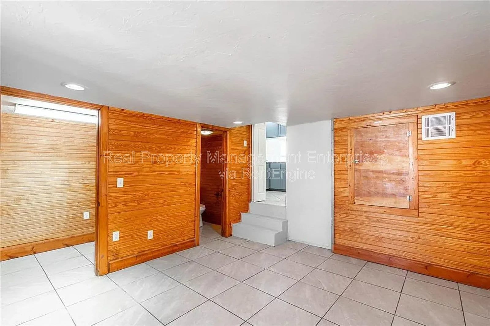 Building Photo - 3633 N Youngs Blvd