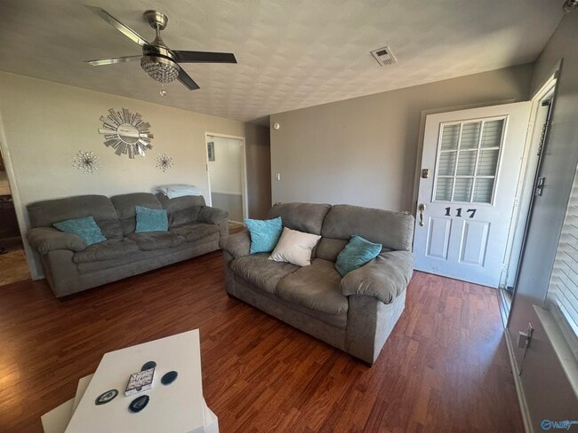 Building Photo - 117 Water Oak Ct