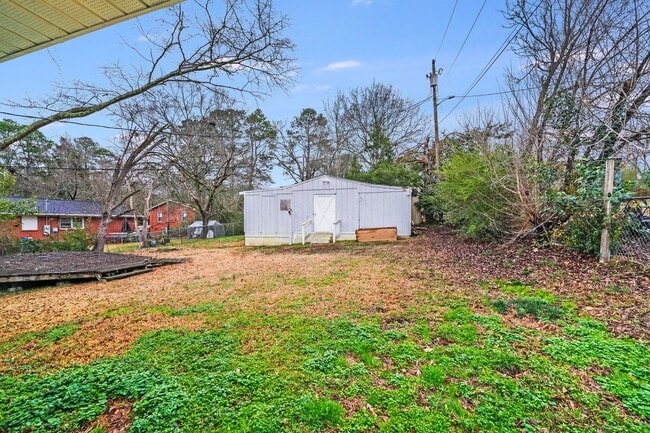 Building Photo - Move-In Ready 3-Bedroom Home with Spacious Yard to Enjoy!