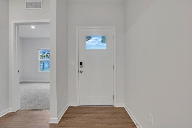 Building Photo - 539 Darliene Dr