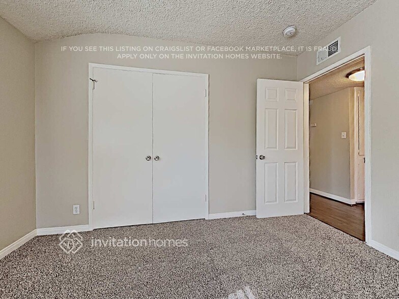 Building Photo - 16745 Archwood St