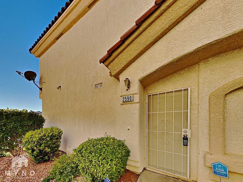 Building Photo - 2590 Alias Smith Dr