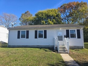 Building Photo - 3 bedroom house in Hopewell