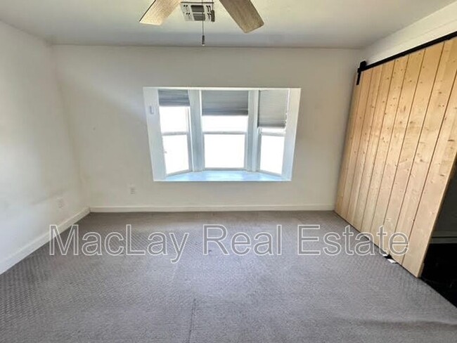 Building Photo - 1703 W Lane Ave