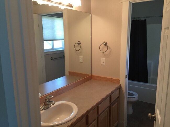 Building Photo - 3BD/2.5BA Harvest Creek Single Family Home