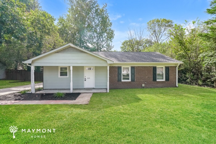 Primary Photo - 1670 Village Pl