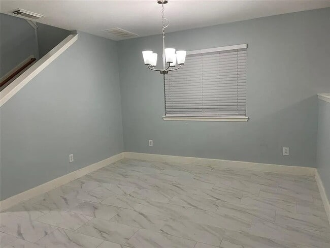 Building Photo - 6310 Hall Pond Ct