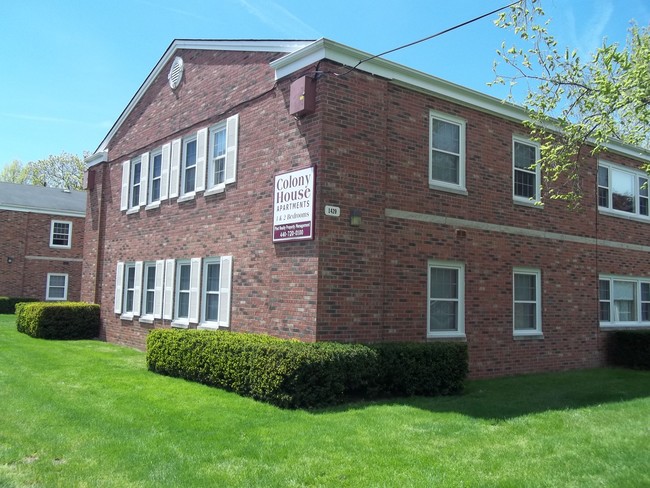 Primary Photo - Colony House Apartments