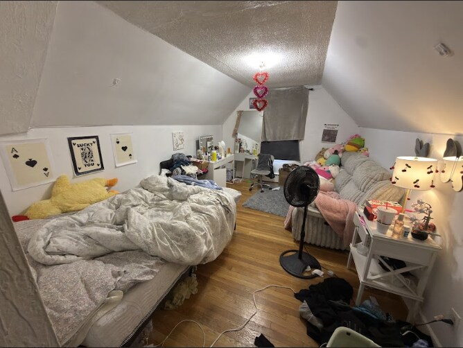 Building Photo - 26 Greylock Rd