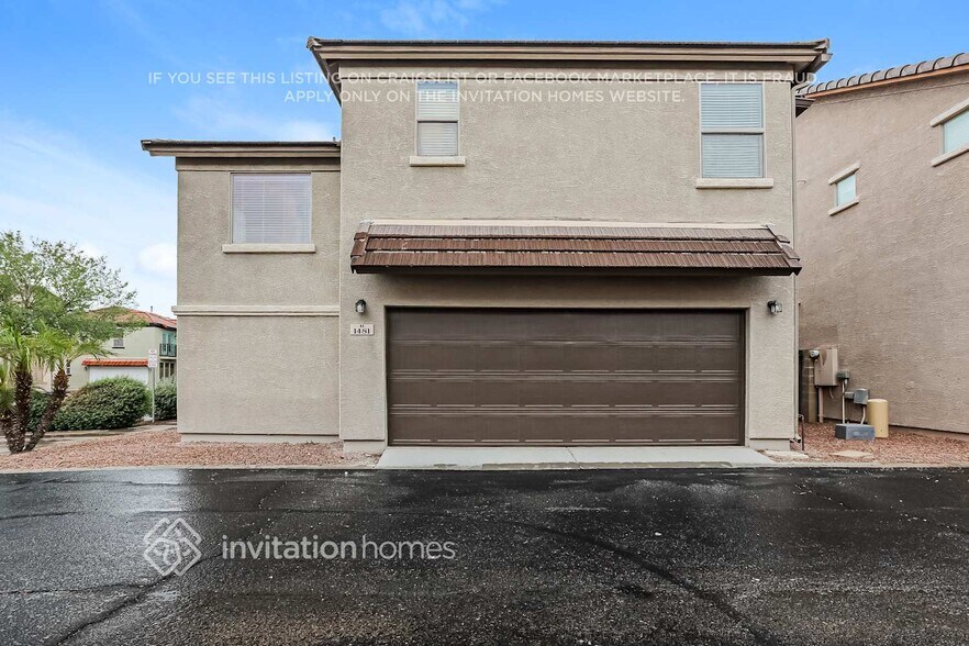 Building Photo - 1481 S Colt Dr