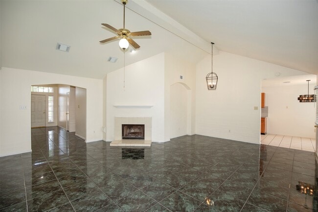 Building Photo - 11514 Sagecreek Dr