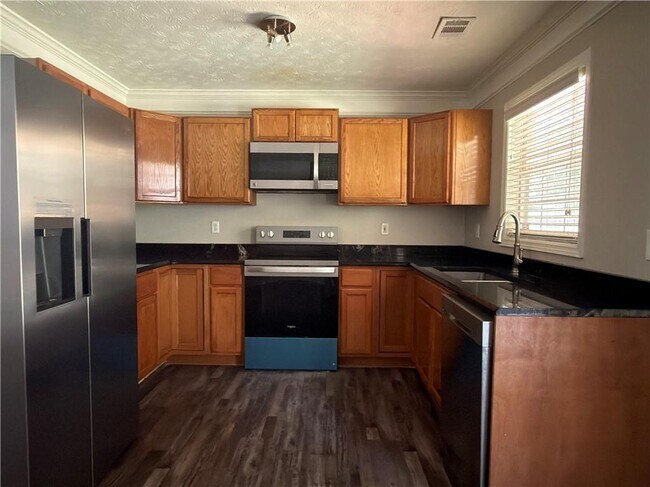 Building Photo - 252 Thorn Brook Cir