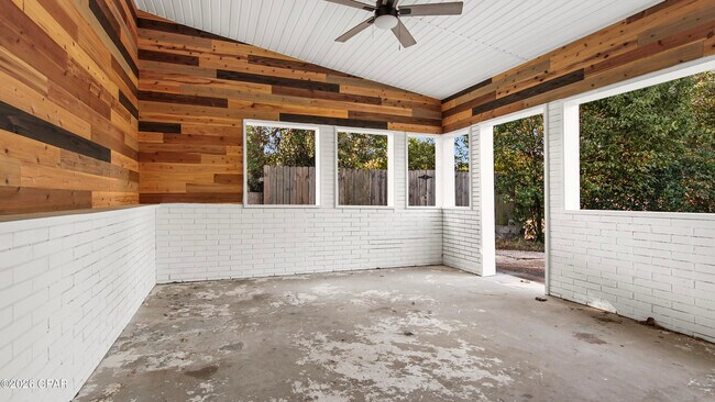 Building Photo - 1207 Buena Vista Blvd