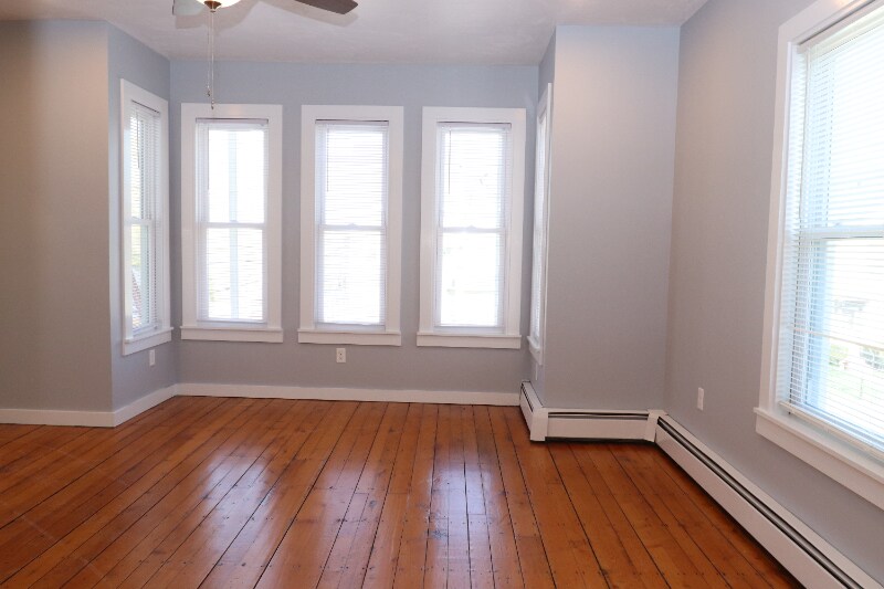 Building Photo - 22 Forest St