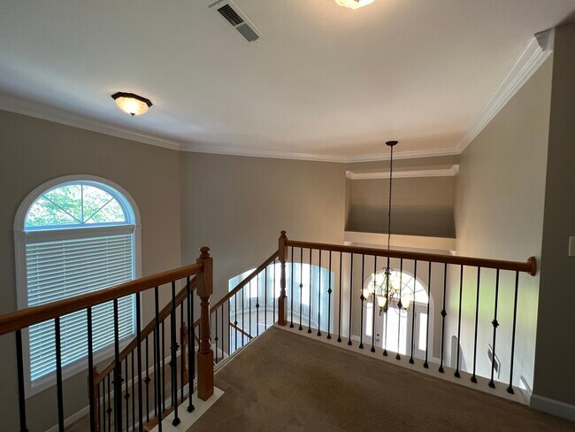 Building Photo - 9720 Royal Colony Dr