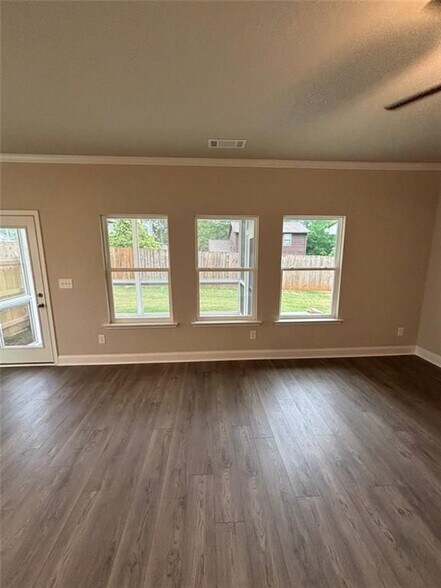 Building Photo - 1257 Fern Ridge Ct