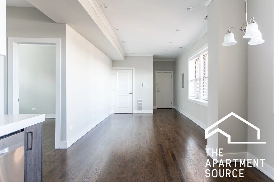 Building Photo - 4501 N Kedzie Ave