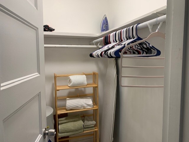 Building Photo - 2426 SE 17th St