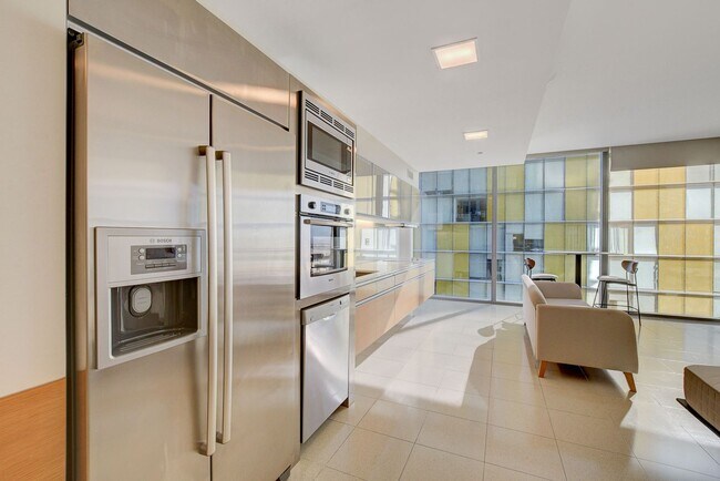 Building Photo - Stunning Strip Views from this Fully Furnished Studio Residence.
